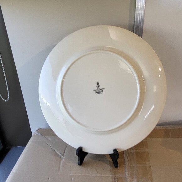 Royal Doulton Cambridge Gold New Romance T.C.1262 - Dinner Plate EUC SEE PICS - Picture 4 of 6